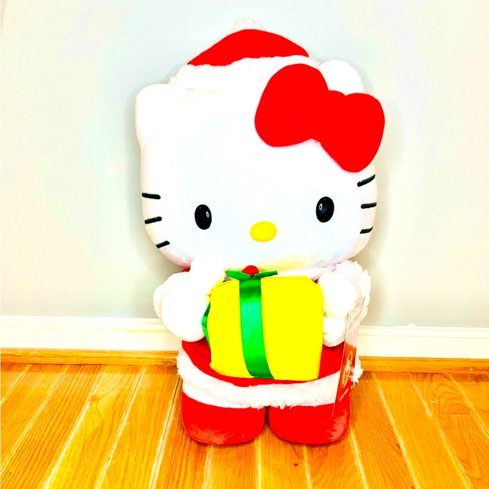 Nwt Hello Kitty Santa Christmas stand alone greeter